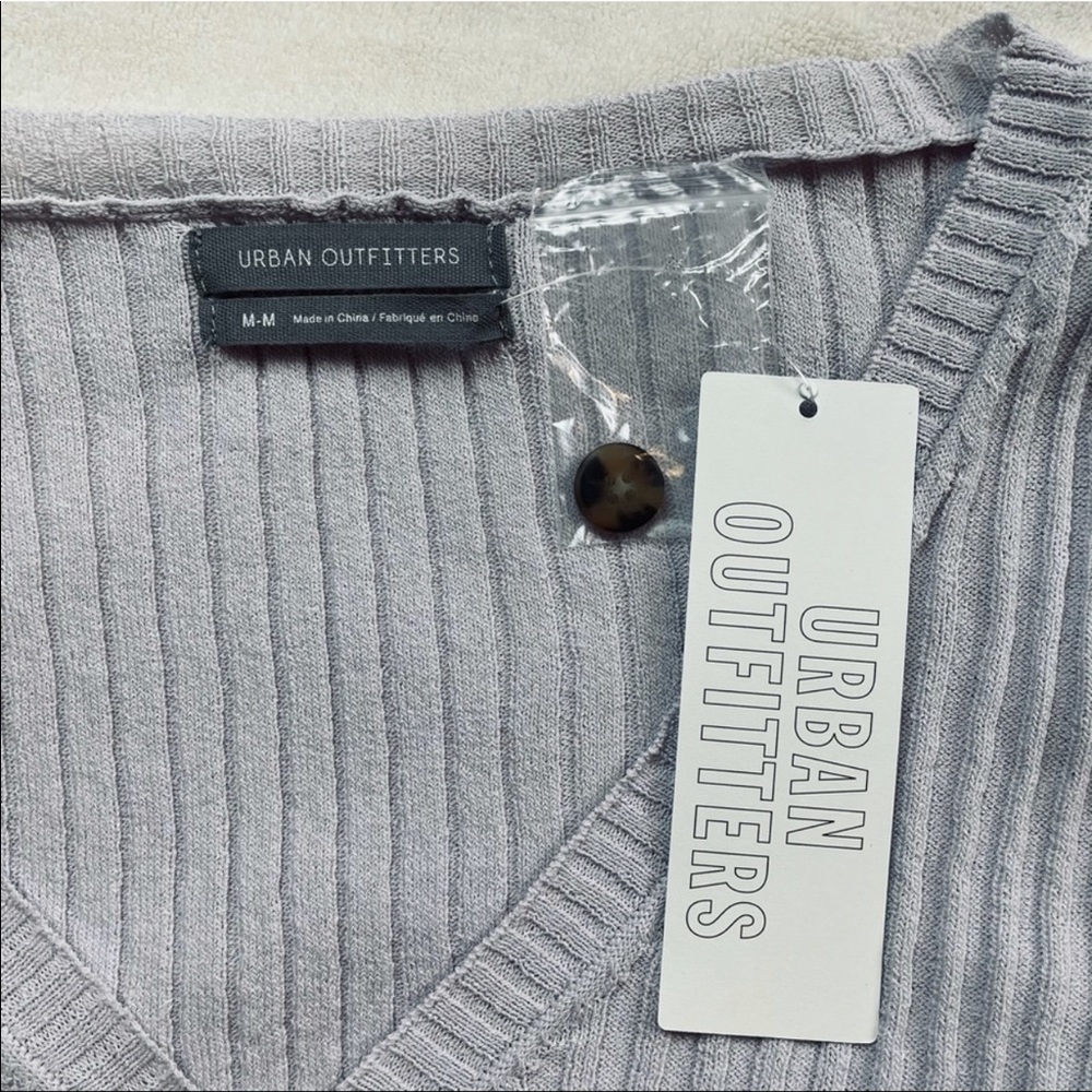 UO Ribbed Ruffle Cardigan BNWT Medium - Picture 7 of 10